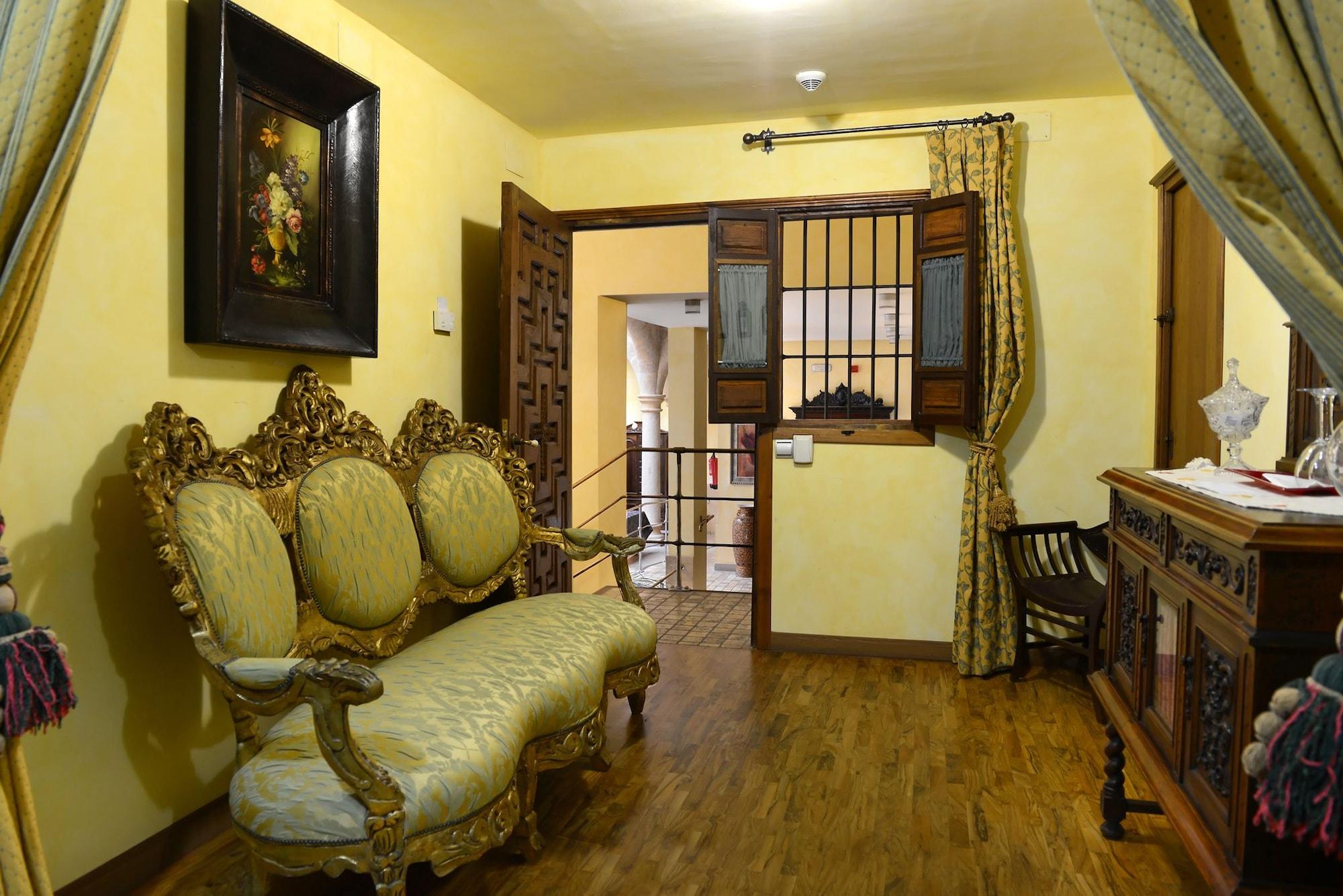 באיסה Hotel Cetina Palacio De Los Salcedo מראה חיצוני תמונה
