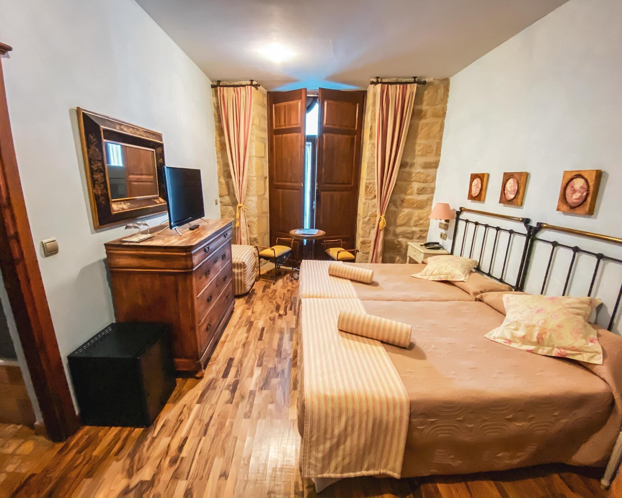 באיסה Hotel Cetina Palacio De Los Salcedo מראה חיצוני תמונה