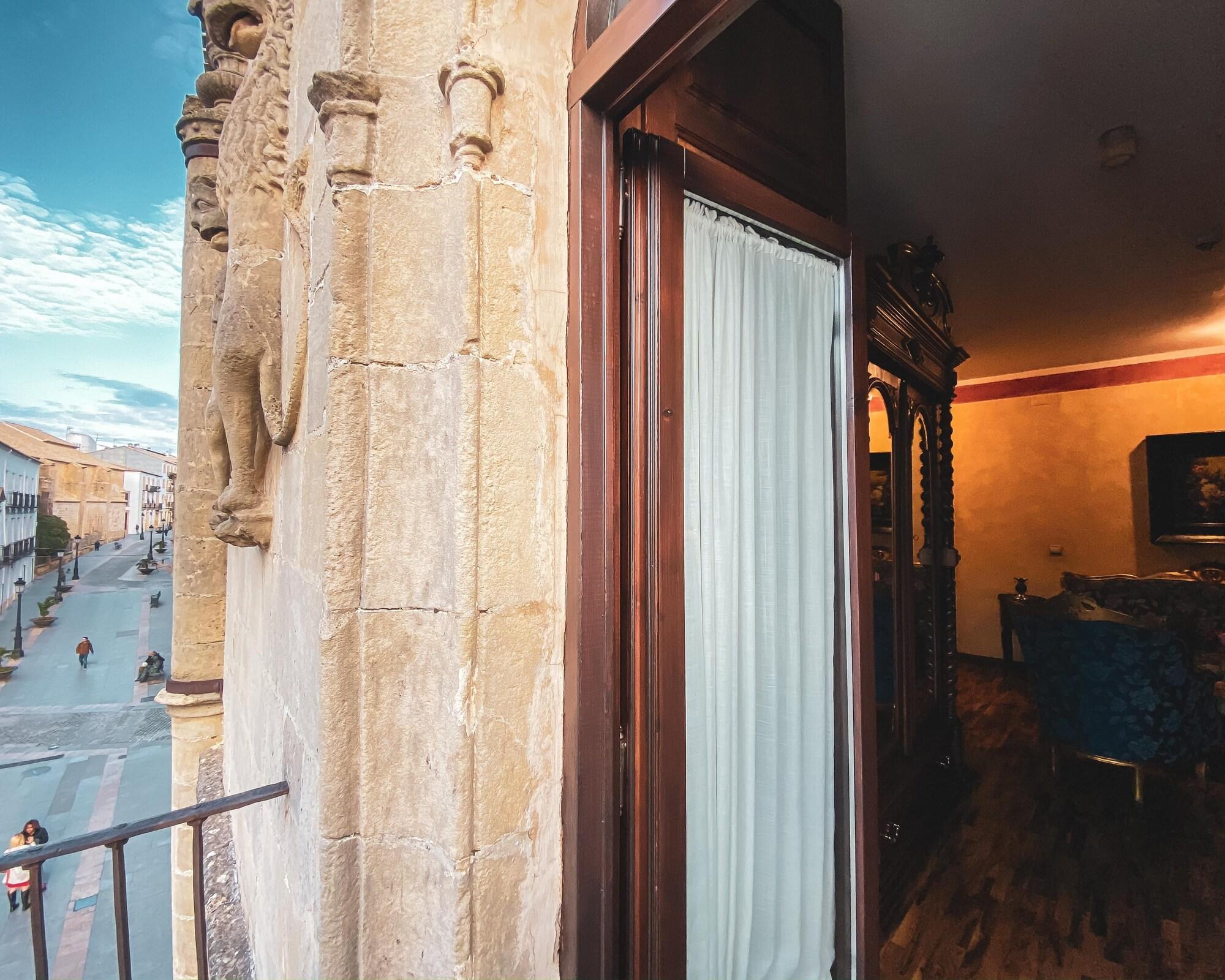 באיסה Hotel Cetina Palacio De Los Salcedo מראה חיצוני תמונה